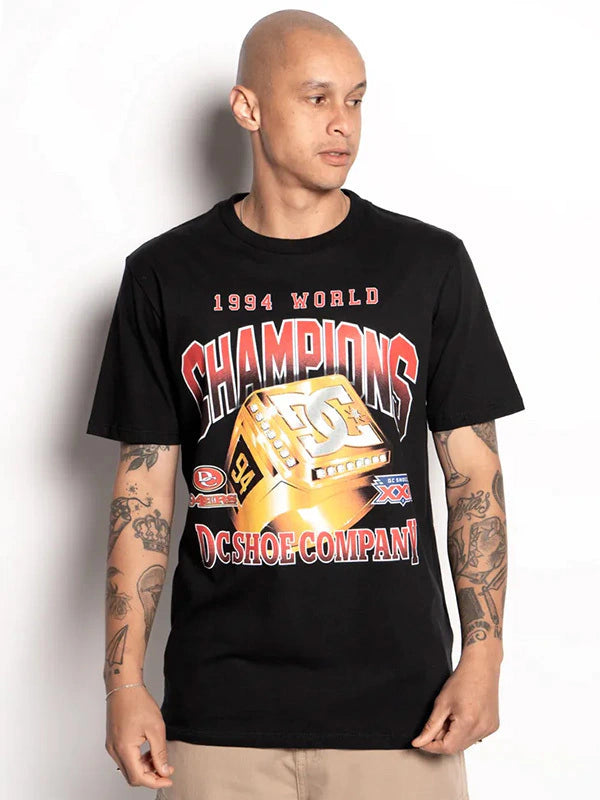 Camiseta DC Shoes - Champion Ring - Preto