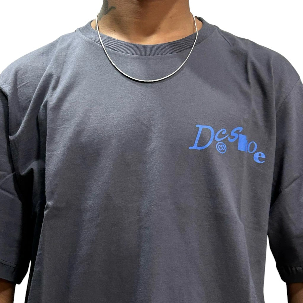 Camiseta DC Shoes - Worldwide 1994 - Cinza Escuro