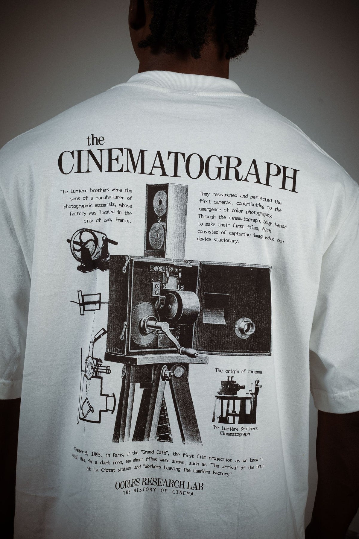 Camiseta Oodles - Cinematograph - Off White