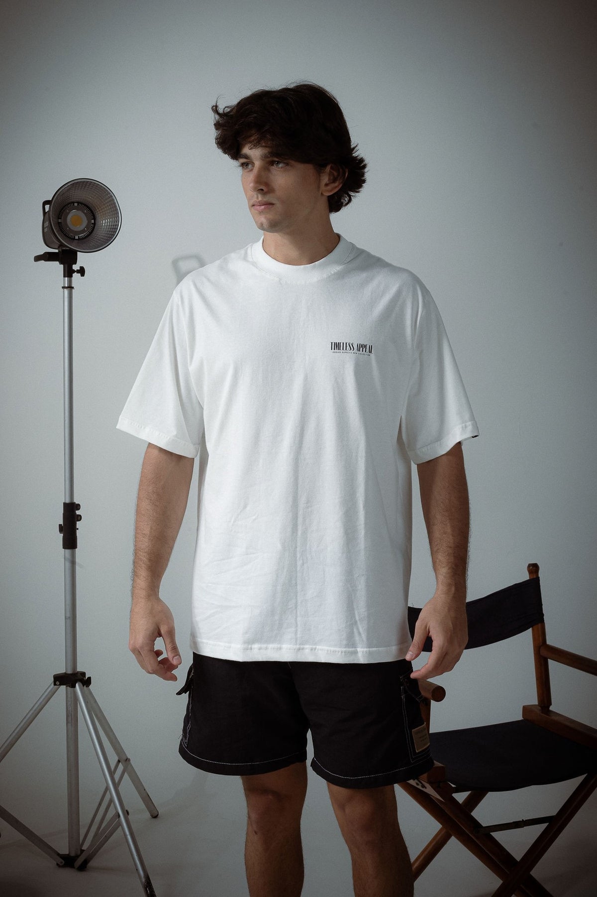 Camiseta Oodles - Movie Set - Off White