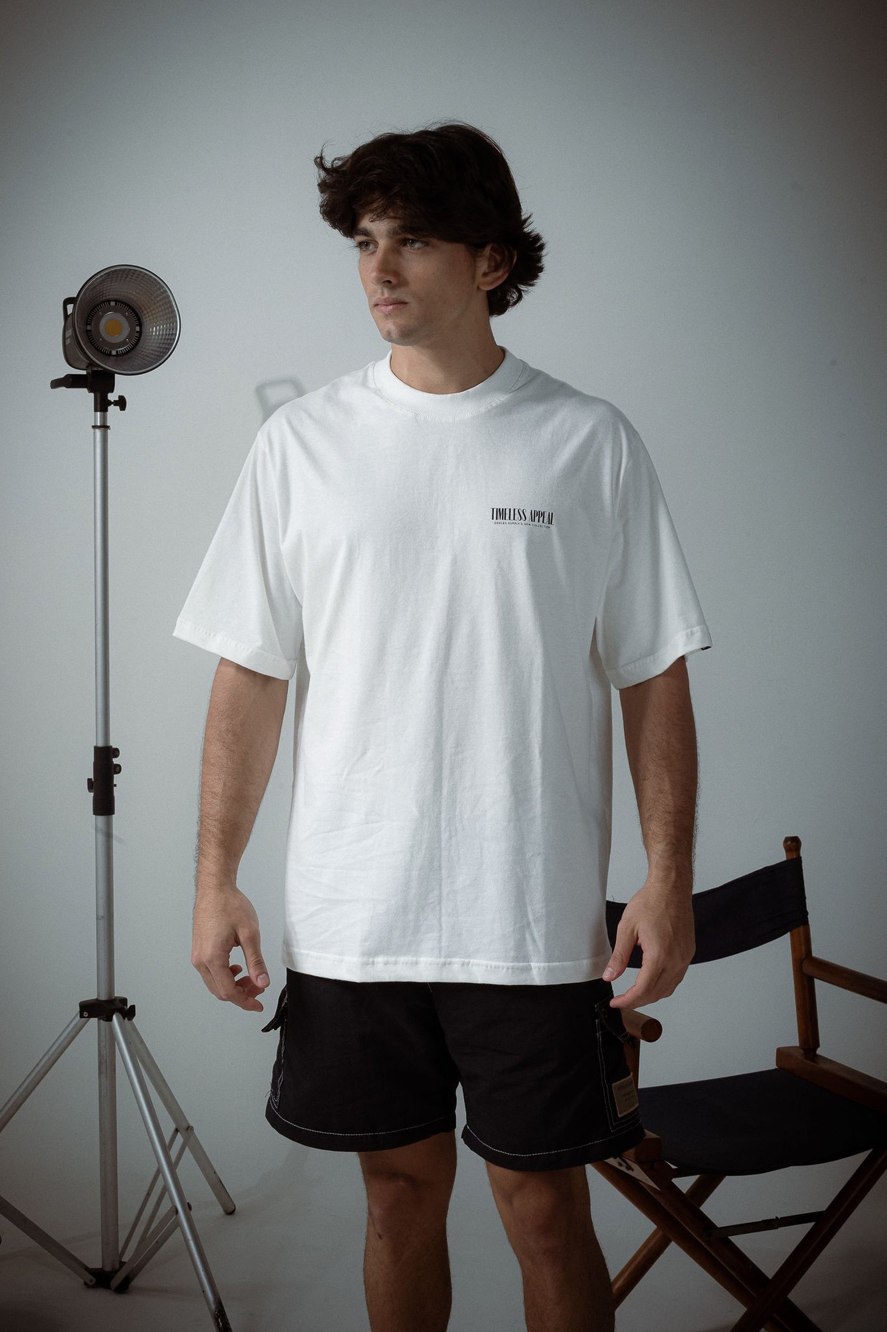 Camiseta Oodles - Movie Set - Off White