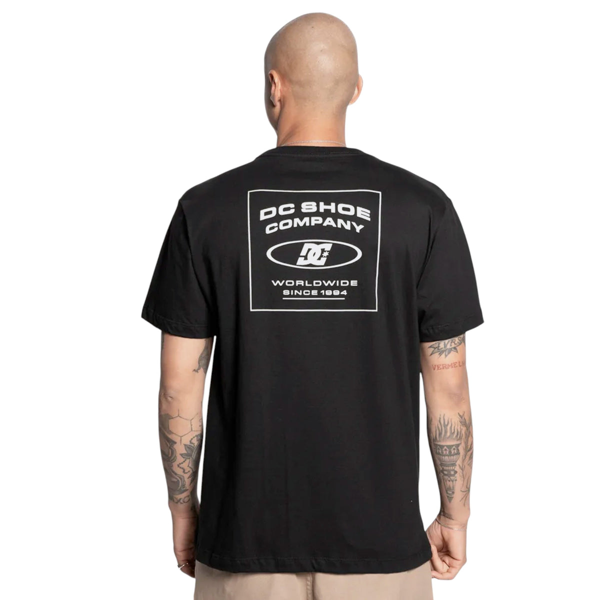 Camiseta DC Shoes - Boxed in - Preto