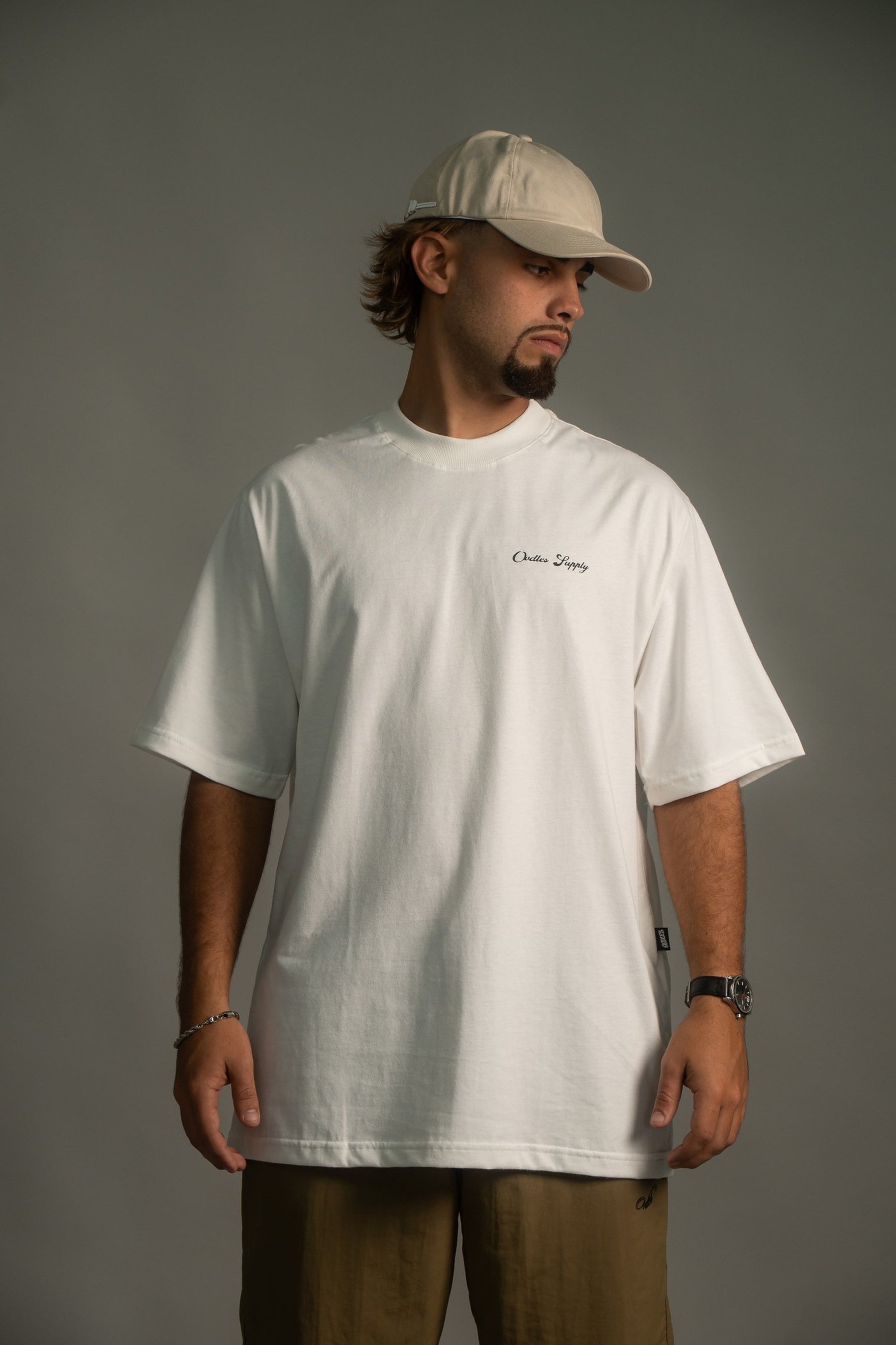 Camiseta Oodles - Middle Ages - Off White