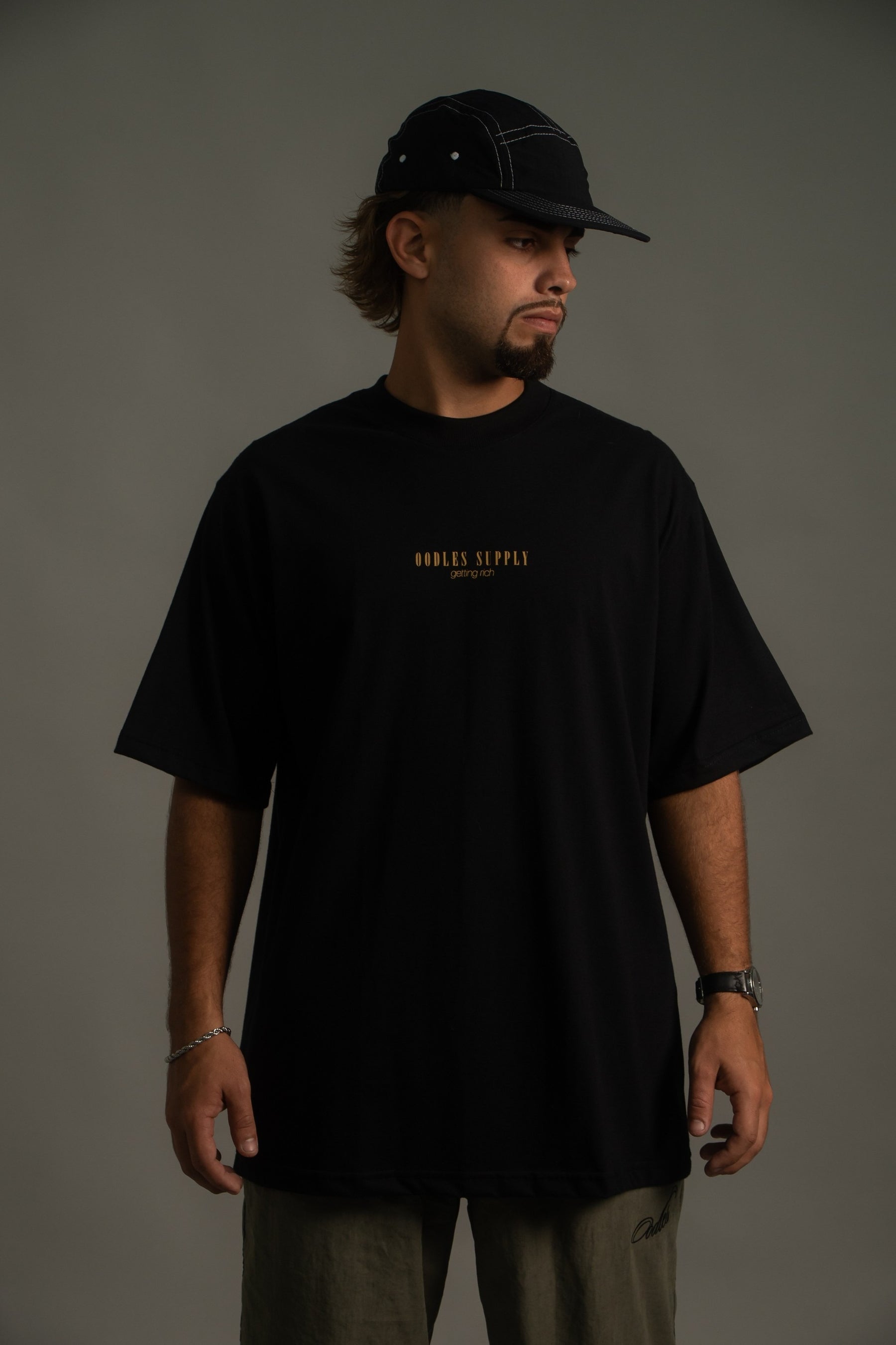 Camiseta Oodles -  Rich - Preto