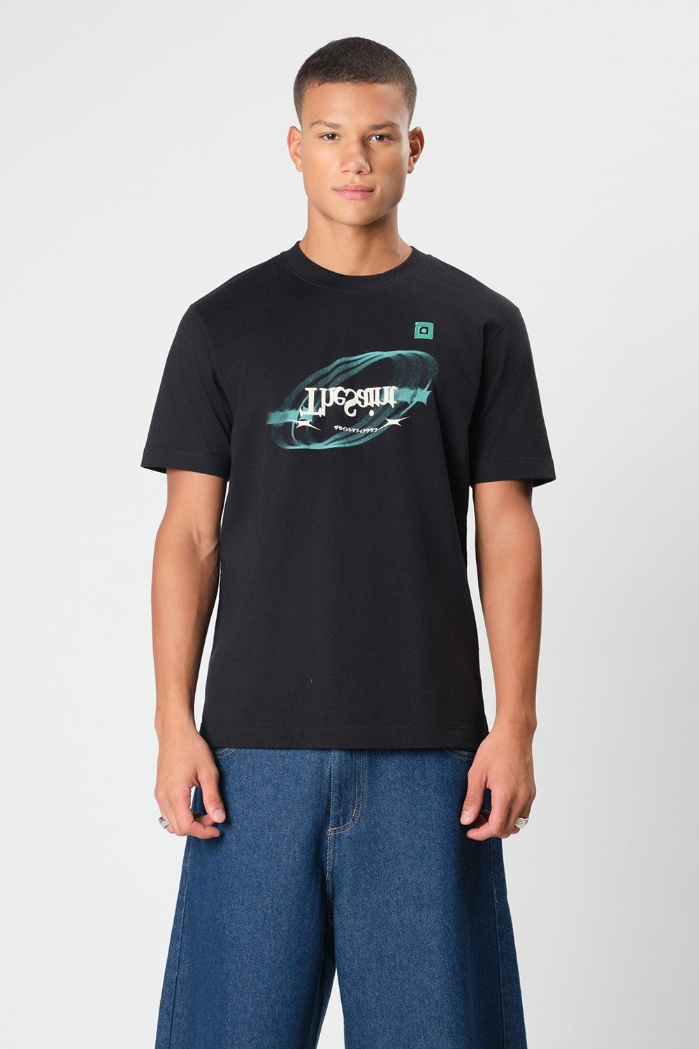 Camiseta The Saint - Comfort Hole - Black