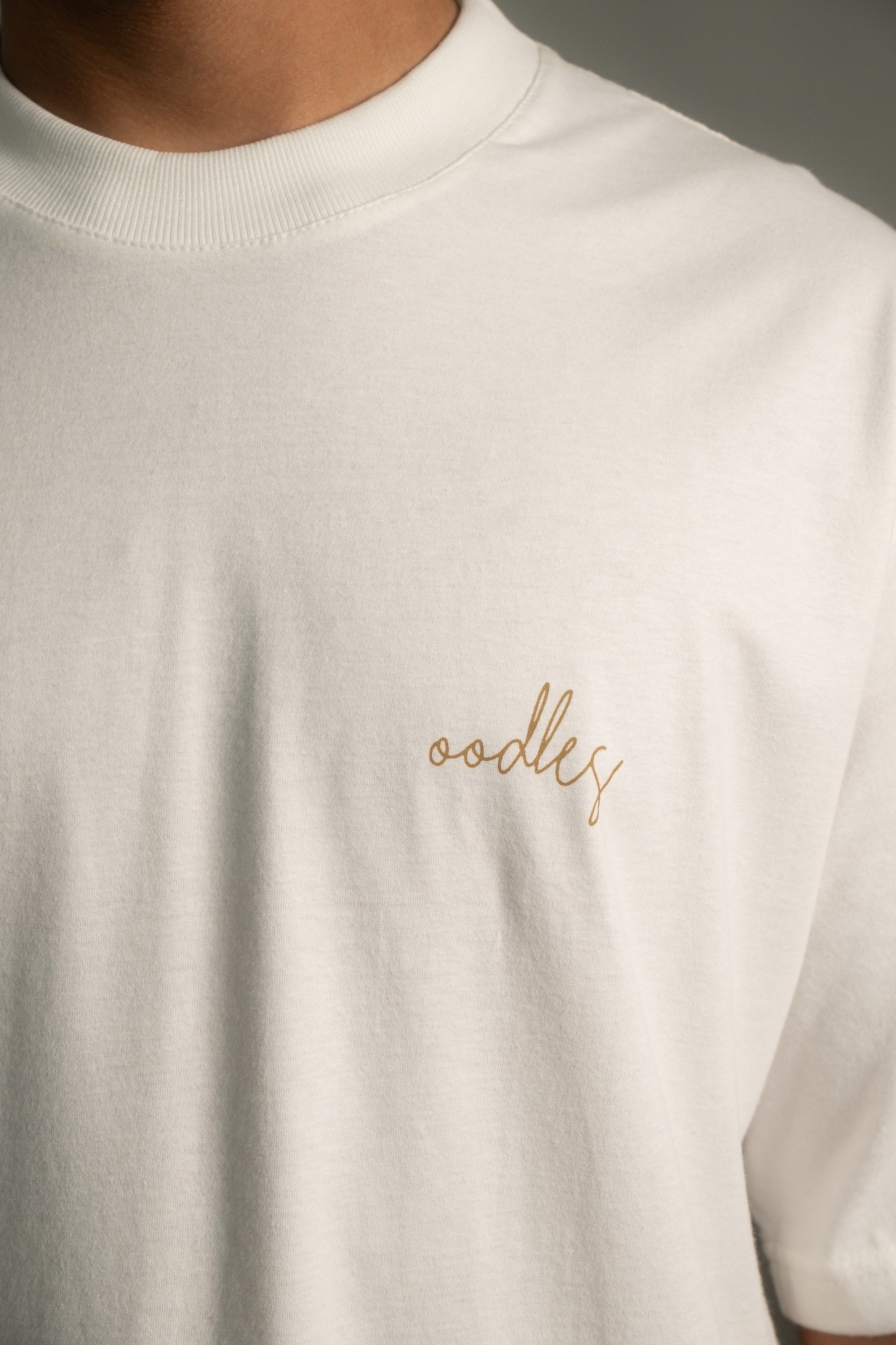 Camiseta Oodles - Signature - Off White