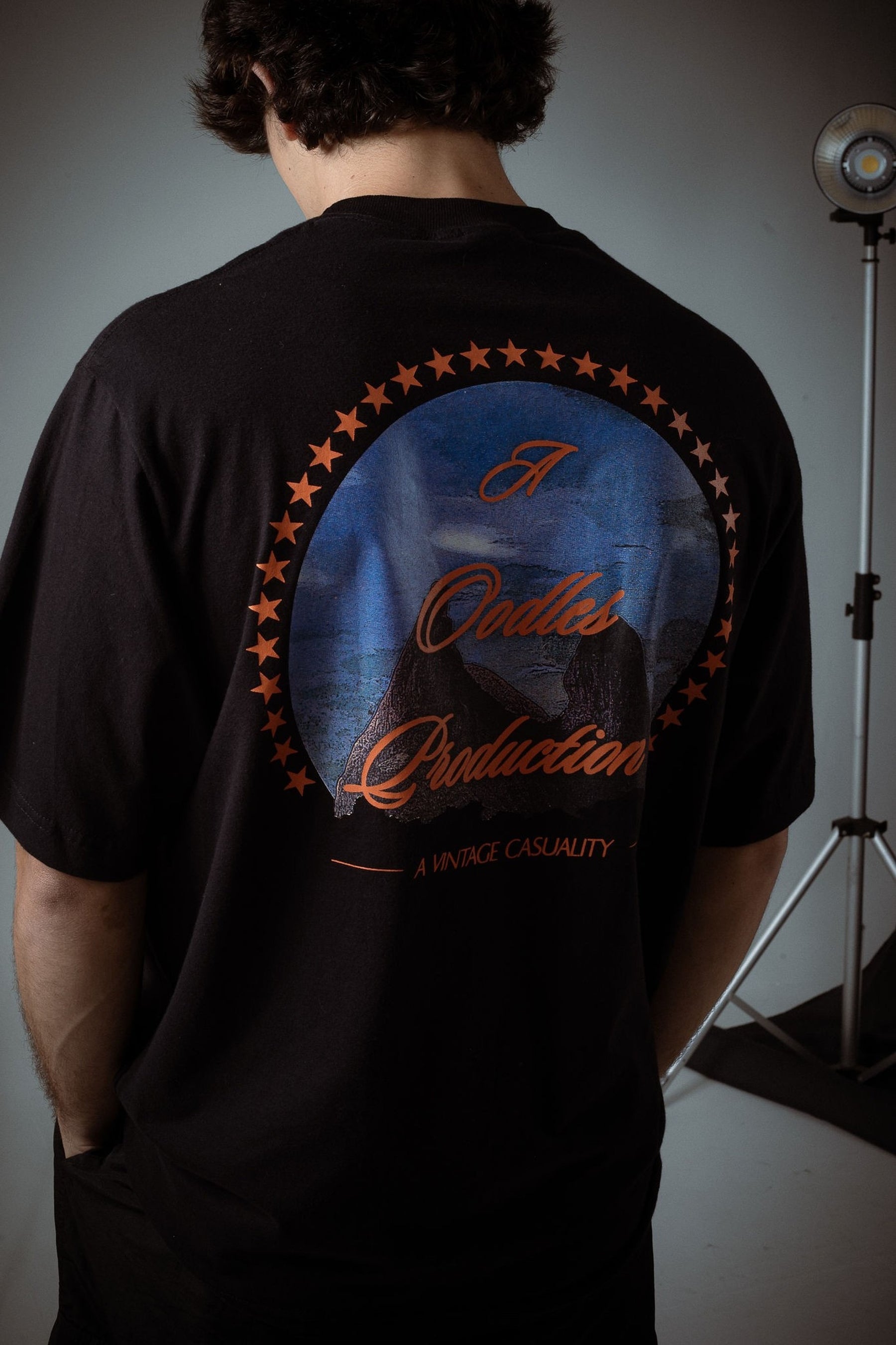 Camiseta Oodles - Production - Preto