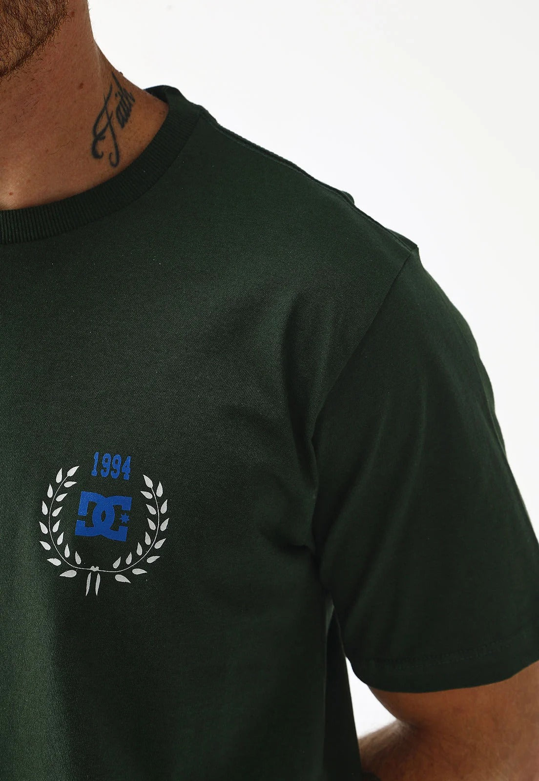 Camiseta DC Shoes - Freshman - Verde Escuro